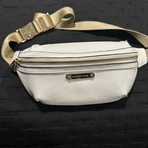 Michael Kors White and Gold Crossbody Bag Sleek Design